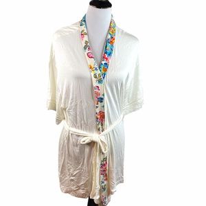 Vera Bradley Pretty Posies Heather Wrap Robe, White